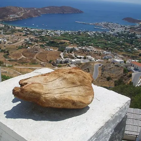 Traditional Stone House With Breathtaking View Feriehus