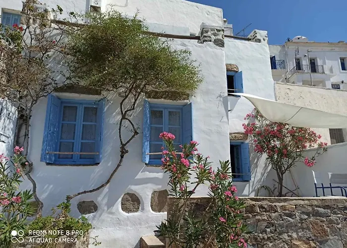 Vakantiehuis Traditional Stone House With Breathtaking View Serifos Town