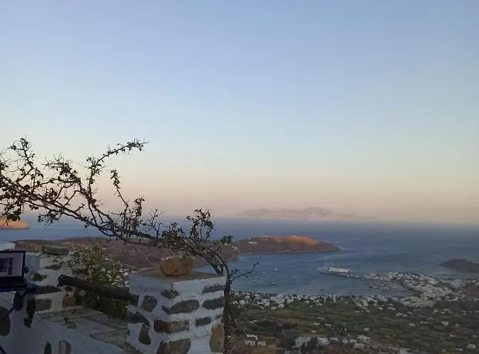 Vakantiehuis Traditional Stone House With Breathtaking View *