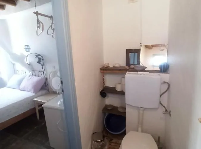 Vakantiehuis Traditional Stone House With Breathtaking View *