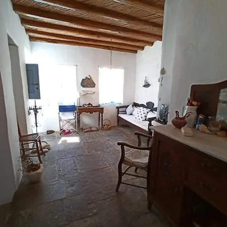Traditional Stone House With Breathtaking View 別荘