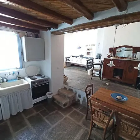 Traditional Stone House With Breathtaking View 別荘